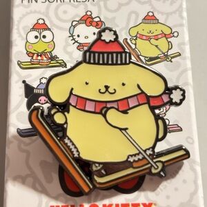 Pompompurin Loungefly Pin